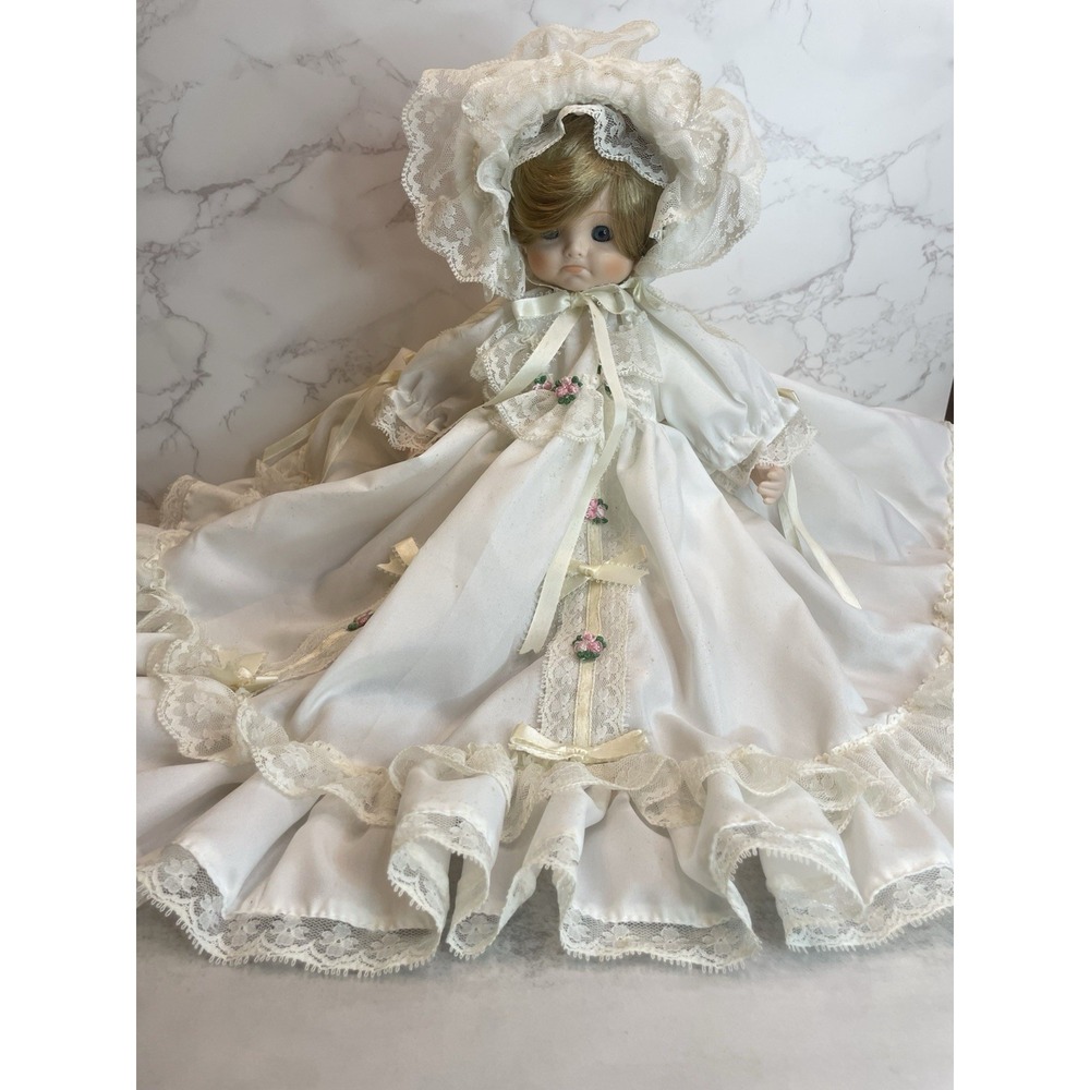 Vintage  Porcelain Doll In A Christening  Dress And Bonnet 10" - Picture 2 of 13